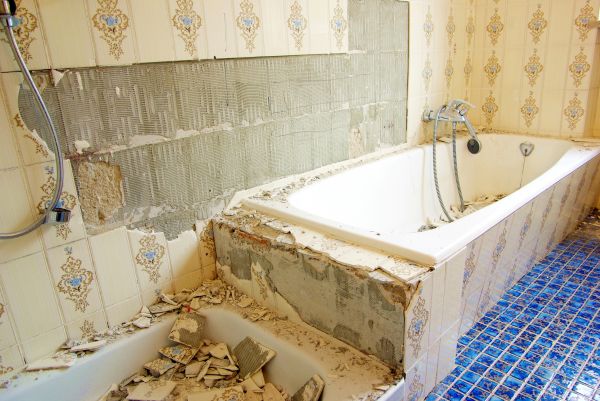 Bathtub Demolition in Raleigh